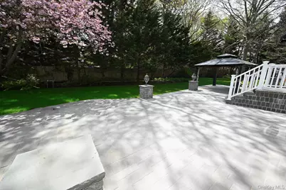 6 Ivy Court, Centereach, NY 11720 - Photo 9