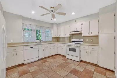 15 Beechtree Lane #1D, Bronxville, NY 10708 - Photo 23