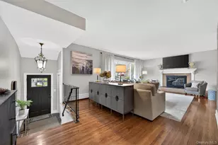 34 Bridge Rd, Manhasset, NY 11030 - Photo 5