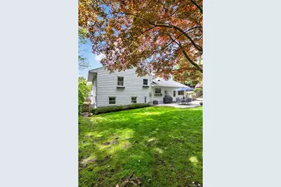 34 Bridge Road, Manhasset, NY 11030 - Photo 27