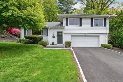 34 Bridge Road, Manhasset, NY 11030 - Photo 1