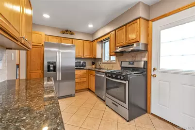 16 W 16th Street, Deer Park, NY 11729 - Photo 7