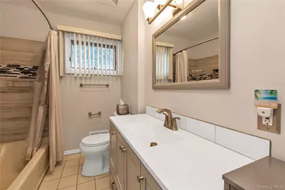 16 W 16th Street, Deer Park, NY 11729 - Photo 13