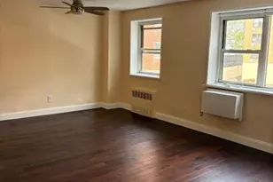 100 Lincoln Ave, Mineola, NY 11501 - Photo 9