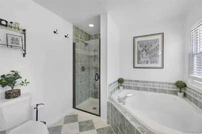 20 Chateau Drive, Manorville, NY 11949 - Photo 33