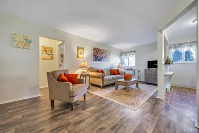 49 Mildred Place #4A, North Babylon, NY 11703 - Photo 3