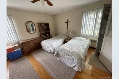 581 Grand Avenue, Lindenhurst, NY 11757 - Photo 17