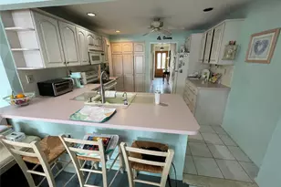 581 Grand Ave, Lindenhurst, NY 11757 - Photo 11
