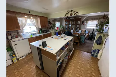 581 Grand Avenue, Lindenhurst, NY 11757 - Photo 19