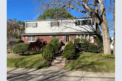 581 Grand Avenue, Lindenhurst, NY 11757 - Photo 1