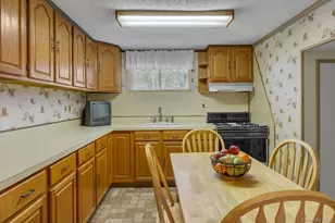 25 Deville Dr, Selden, NY 11784 - Photo 15