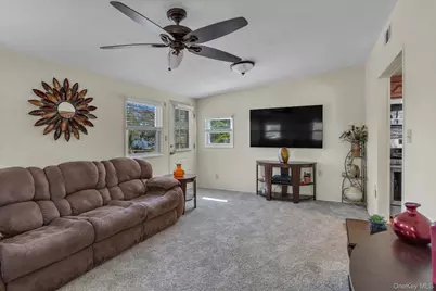 25 Deville Drive, Selden, NY 11784 - Photo 7