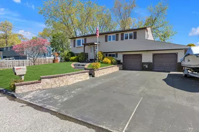 25 Deville Drive, Selden, NY 11784 - Photo 23