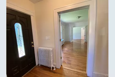 9 Nassau Road #1, Glen Cove, NY 11542 - Photo 3