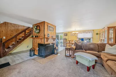 10 Lehigh Lane, Farmingville, NY 11738 - Photo 5