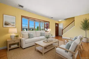10 Bunny Ln, Amityville, NY 11701 - Photo 3