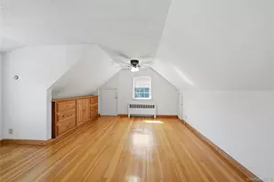 10 Bunny Ln, Amityville, NY 11701 - Photo 17