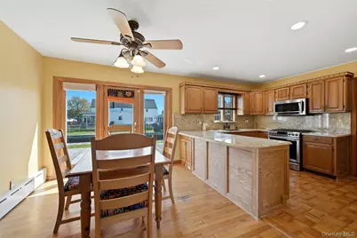 10 Bunny Lane, Amityville, NY 11701 - Photo 7