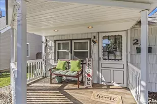 25 Summit Ln, Levittown, NY 11756 - Photo 3
