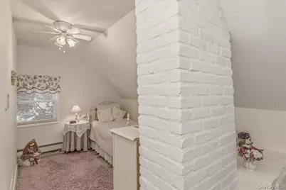 25 Summit Lane, Levittown, NY 11756 - Photo 17