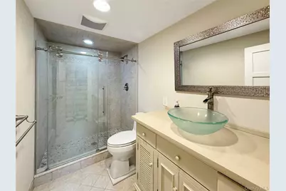 5 Maryland Boulevard, Hampton Bays, NY 11946 - Photo 19