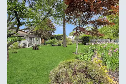 5 Maryland Boulevard, Hampton Bays, NY 11946 - Photo 21