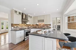 5 Maryland Blvd, Hampton Bays, NY 11946 - Photo 5