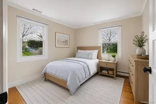 5 Maryland Blvd, Hampton Bays, NY 11946 - Photo 13