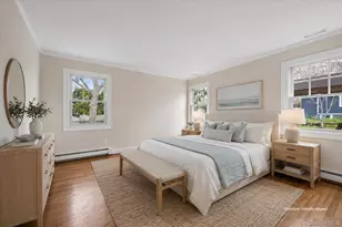 5 Maryland Blvd, Hampton Bays, NY 11946 - Photo 9