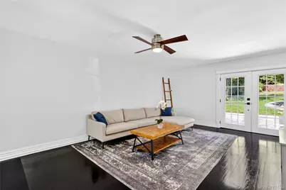 193 Woodbury Road, Woodbury, NY 11797 - Photo 9