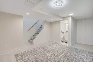 16 Riviera Pkwy, Lindenhurst, NY 11757 - Photo 21