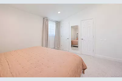 16 Riviera Parkway, Lindenhurst, NY 11757 - Photo 15