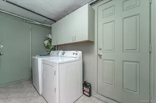 821 Napoleon St, Woodmere, NY 11598 - Photo 23