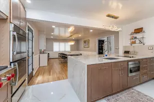 821 Napoleon St, Woodmere, NY 11598 - Photo 9