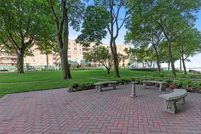 166-25 Powells Cove Boulevard #17G, Whitestone, NY 11357 - Photo 33