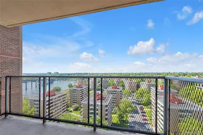 166-25 Powells Cove Boulevard #17G, Whitestone, NY 11357 - Photo 19