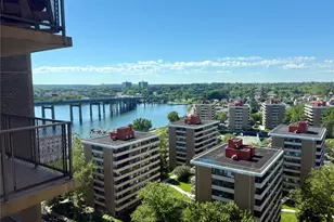 166-25 Powells Cove Blvd, Whitestone, NY 11357 - Photo 41