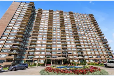 166-25 Powells Cove Boulevard #17G, Whitestone, NY 11357 - Photo 1