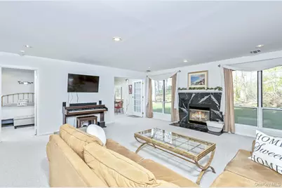 11 Vista Drive #11, Manorville, NY 11949 - Photo 5