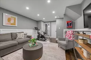 39 Warwick Pl, Port Washington, NY 11050 - Photo 9