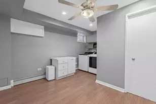 2 Tottenham Pl, New Hyde Park, NY 11040 - Photo 21