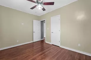 2 Tottenham Pl, New Hyde Park, NY 11040 - Photo 15