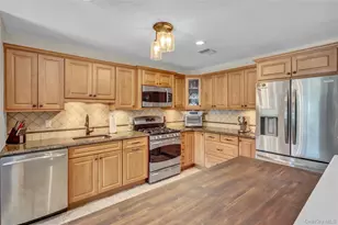 113 Erin Ln, East Setauket, NY 11733 - Photo 11
