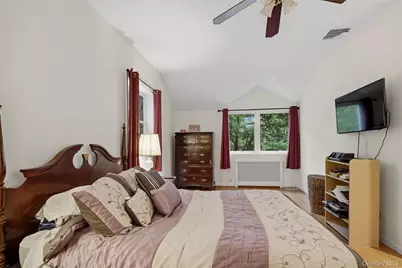 61 Jane Street, Hartsdale, NY 10530 - Photo 17