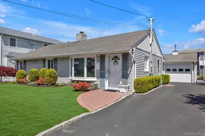25 Bayview Avenue, Babylon, NY 11702 - Photo 1