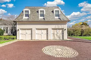 299 Narrow Ln, Southampton, NY 11968 - Photo 45