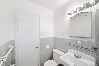 220-04 Stronghurst Avenue #Lower, Queens Village, NY 11427 - Photo 19