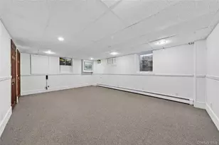 61 Crestwood Dr, Huntington Station, NY 11746 - Photo 21