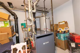 1067 Theodora St, Franklin Square, NY 11010 - Photo 25