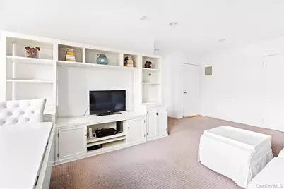 460 Old Town Road #19H, Port Jefferson Station, NY 11776 - Photo 5